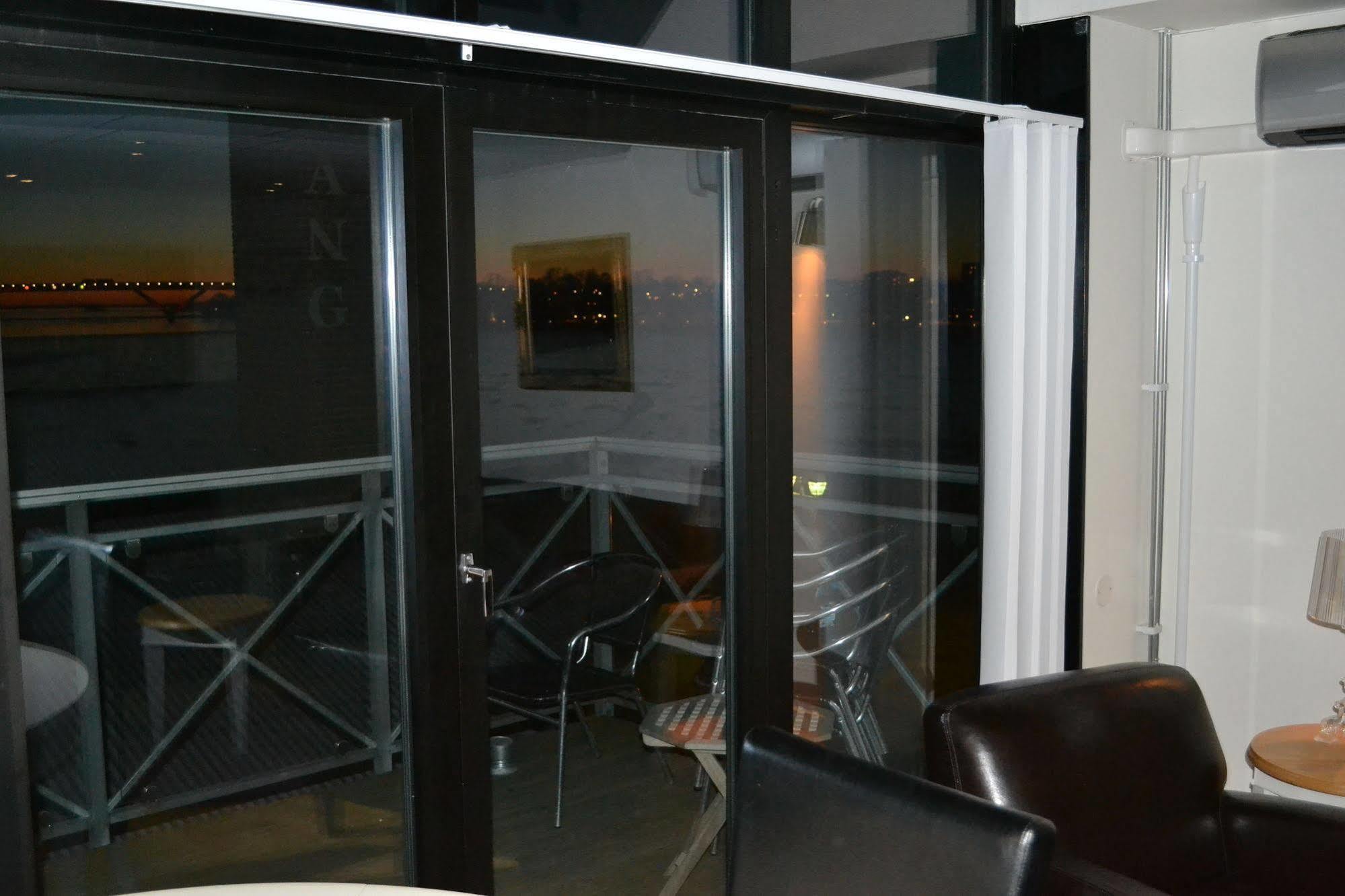 Hotell Nostalgi Motala Exterior photo